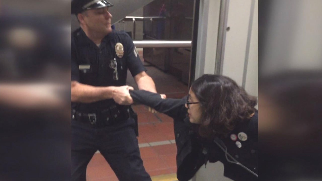 Why Cops Pulled This 18YearOld Girl Off Train Inside Edition