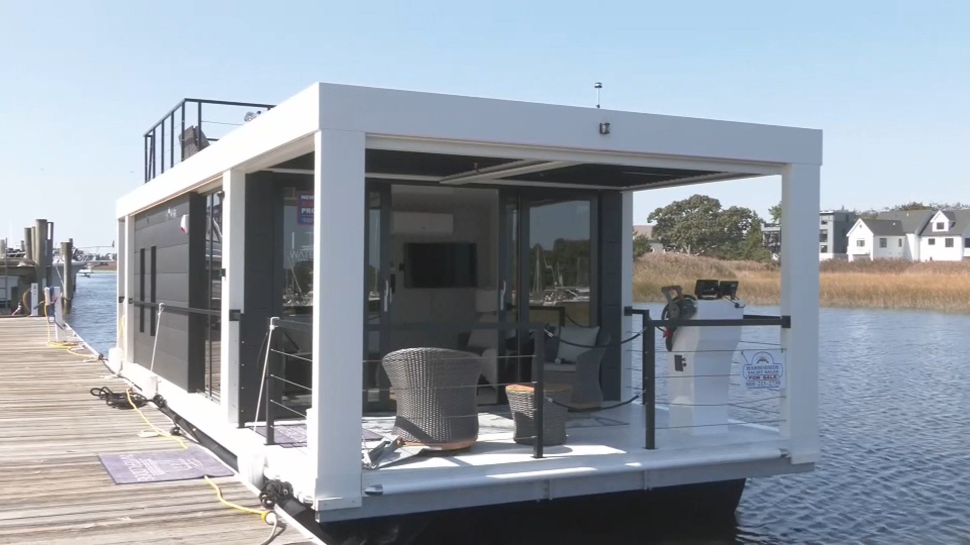 Connecticut Realtors Push Houseboats as a Waterfront Living Option