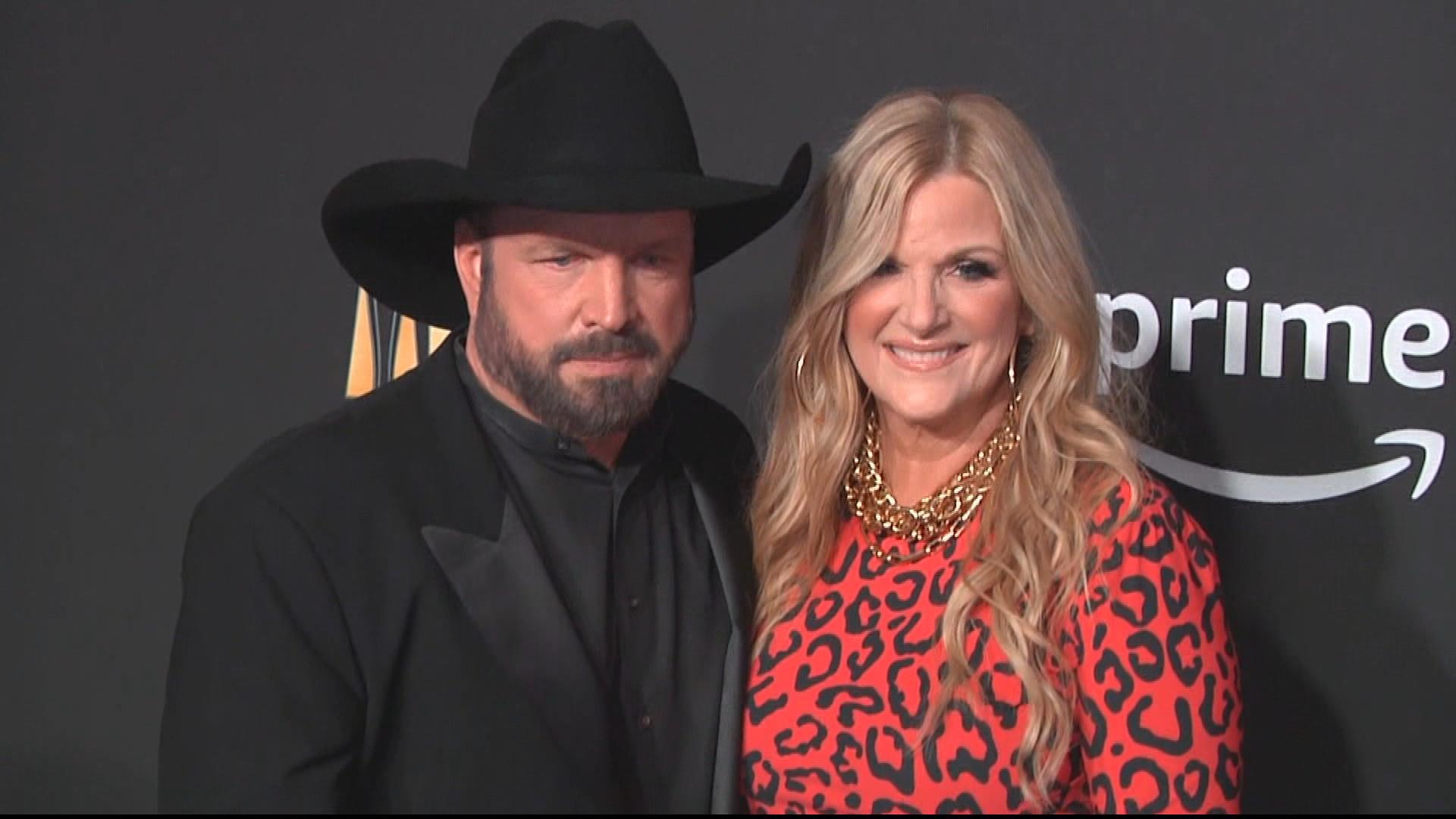 Garth Brooks and  Trisha Yearwood