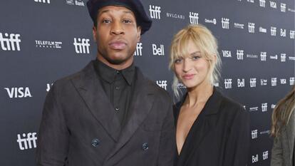 Jonathan Majors and Grace Jabbari