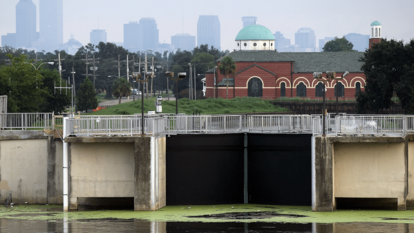 Skull Padlocked to Dumbell Found in Bayou St John