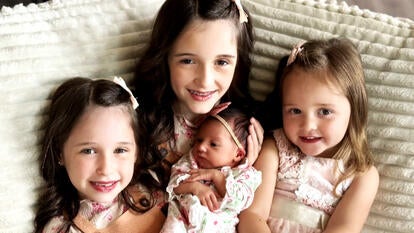 4 sisters born in different years share the same birthday