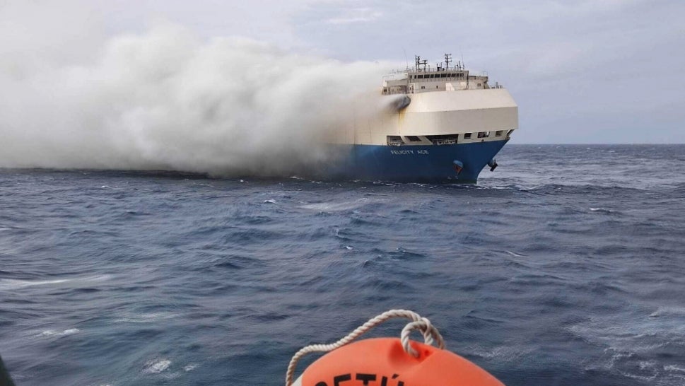 4,000 Bentleys, Porsches and Audis Burn in Cargo Ship Fire 