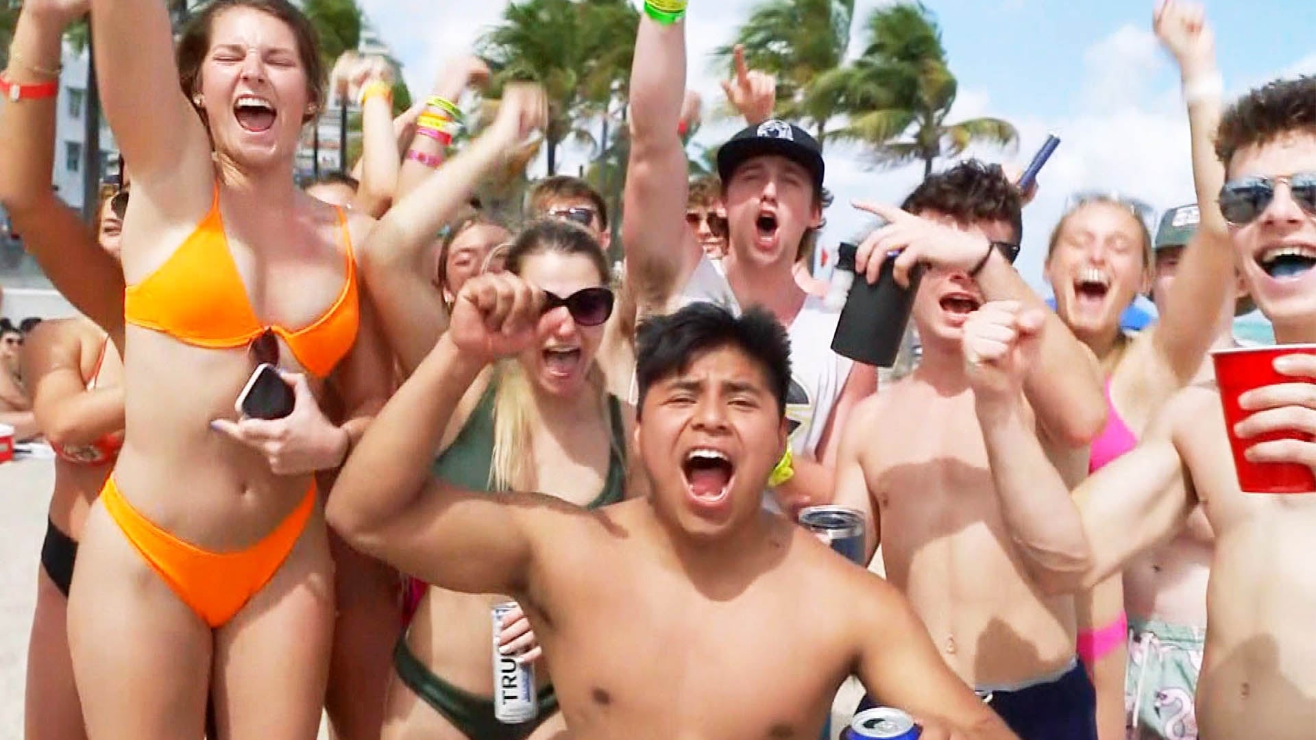 Spring Breakers Let Loose on Miami Beach After 2 Years of COVID19