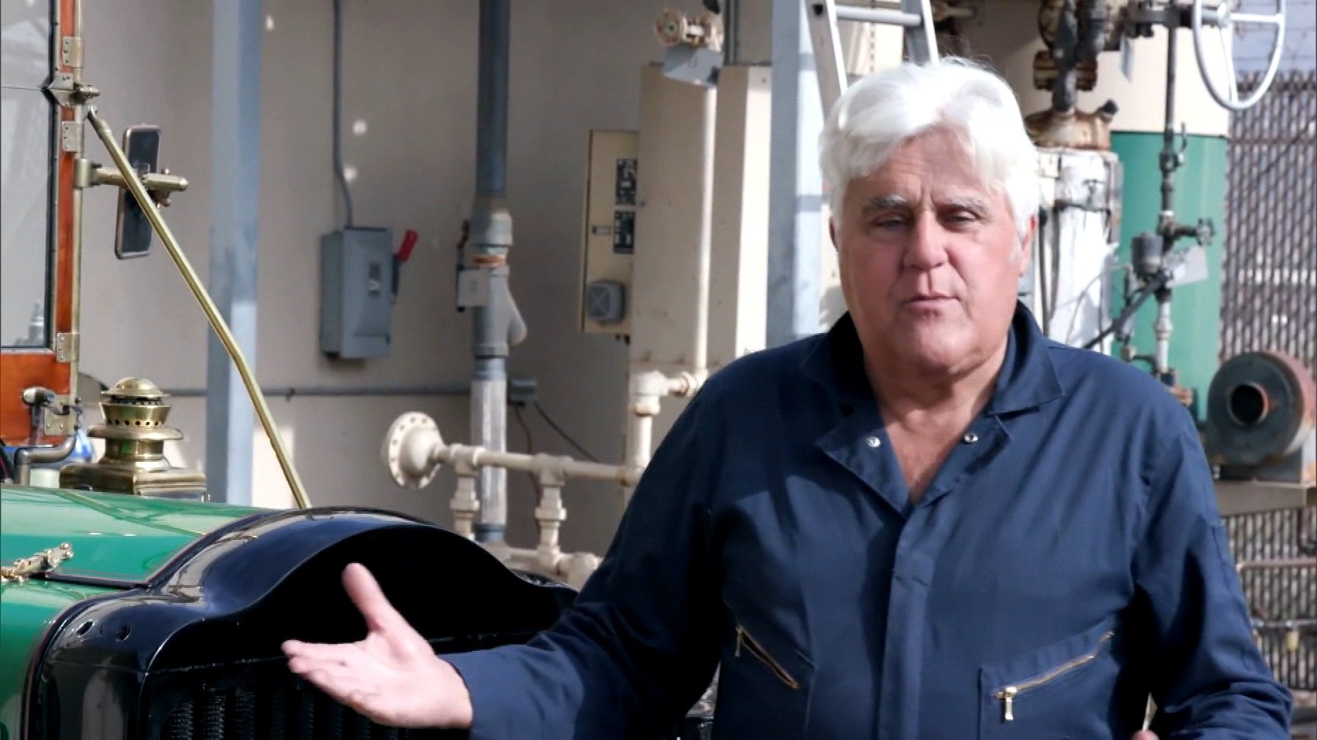 Comedian Jay Leno Suffers Burn Injury After His Car Erupts Into Flames ...